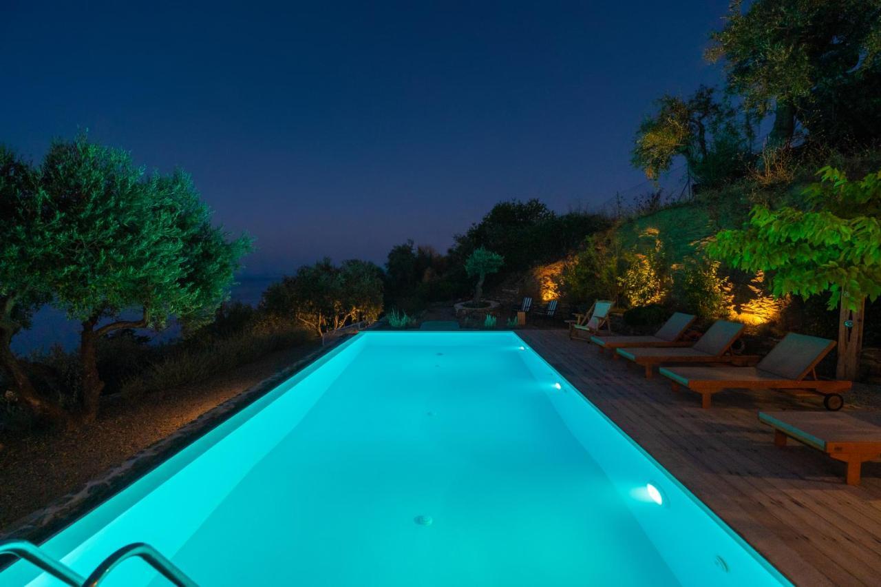 Avgi Villa Glossa Exteriör bild