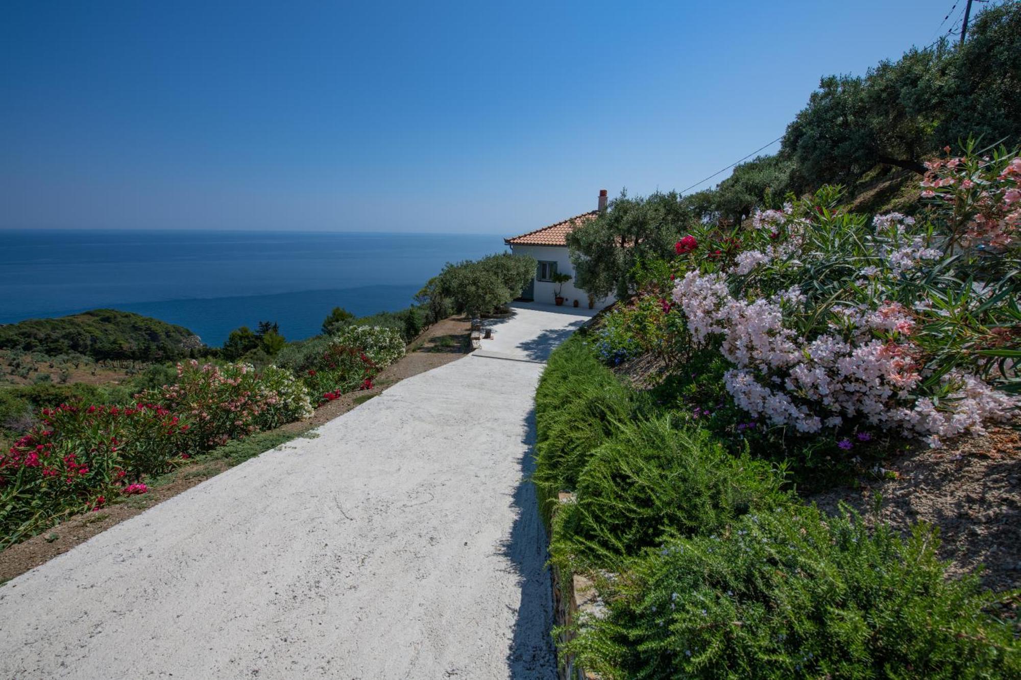 Avgi Villa Glossa Exteriör bild